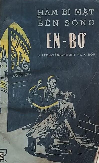 Hầm Bí Mật Bên Sông En-Bơ
