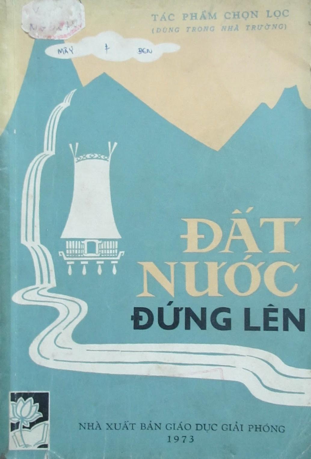 Đất Nước Đứng Lên